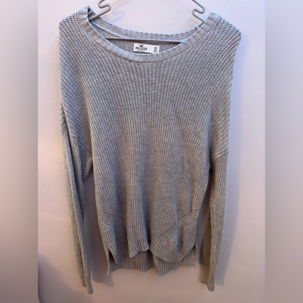 Gray Hollister sweater
